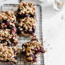 Blueberry Crumble Breakfast Bars