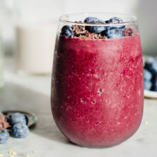 Blueberry-Date Caramel Shake