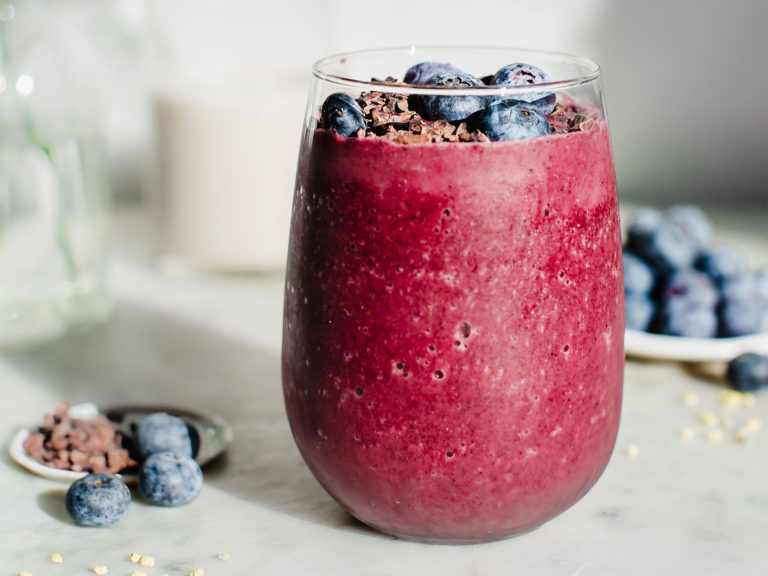 Blueberry-Date Caramel Shake