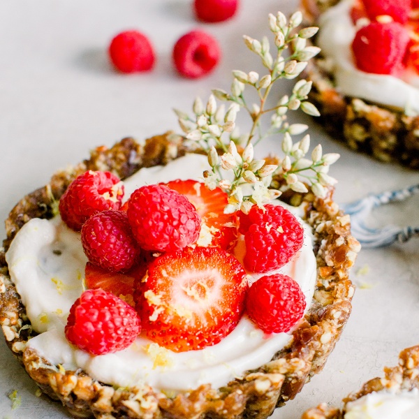 No Bake Berry Tarts