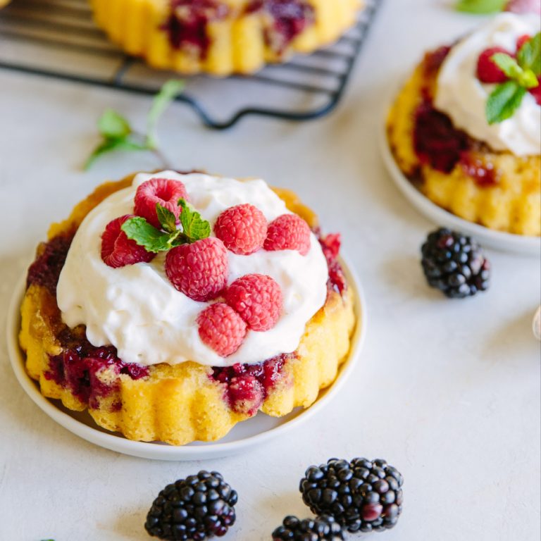 Mini Berry Upside Down Cake