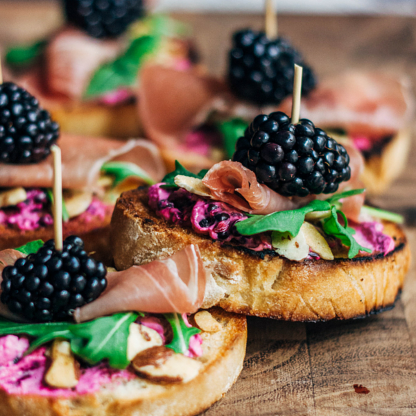 Blackberry and Goat Cheese Crostini