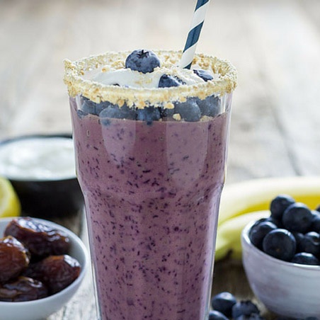 Blueberry Cheesecake Smoothie