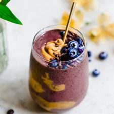 Espresso, Blueberry and Peanut Butter Smoothie