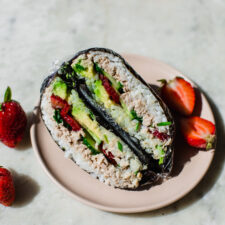 Tuna-Strawberry Nori Wrap Pack - California Giant Berry Farms