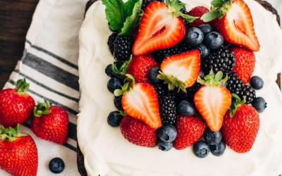 Easy Berry Brownie Cake